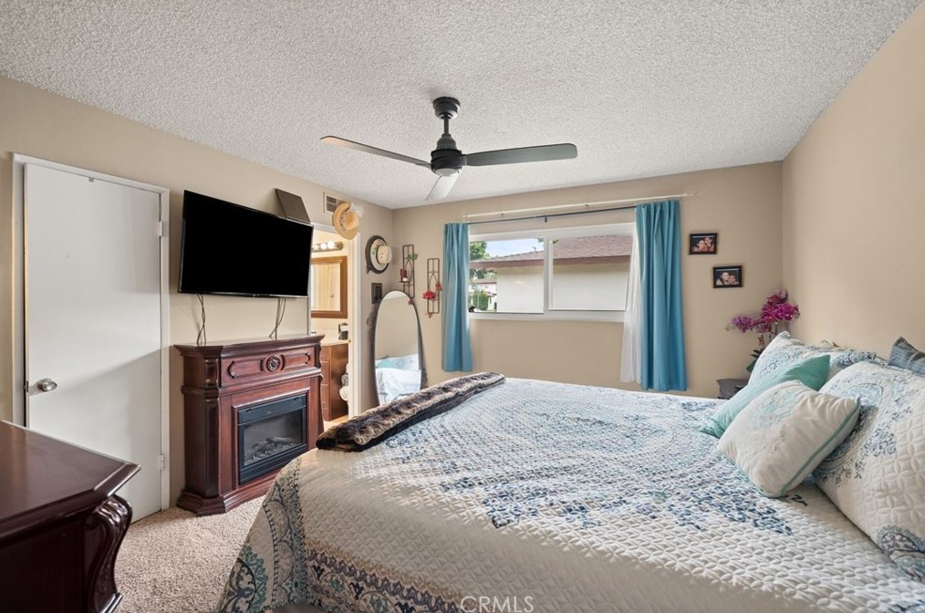 135 Ridgeway St, Anaheim CA  92804-1936 exterior