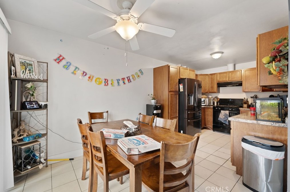 135 Ridgeway St, Anaheim CA  92804-1936 exterior