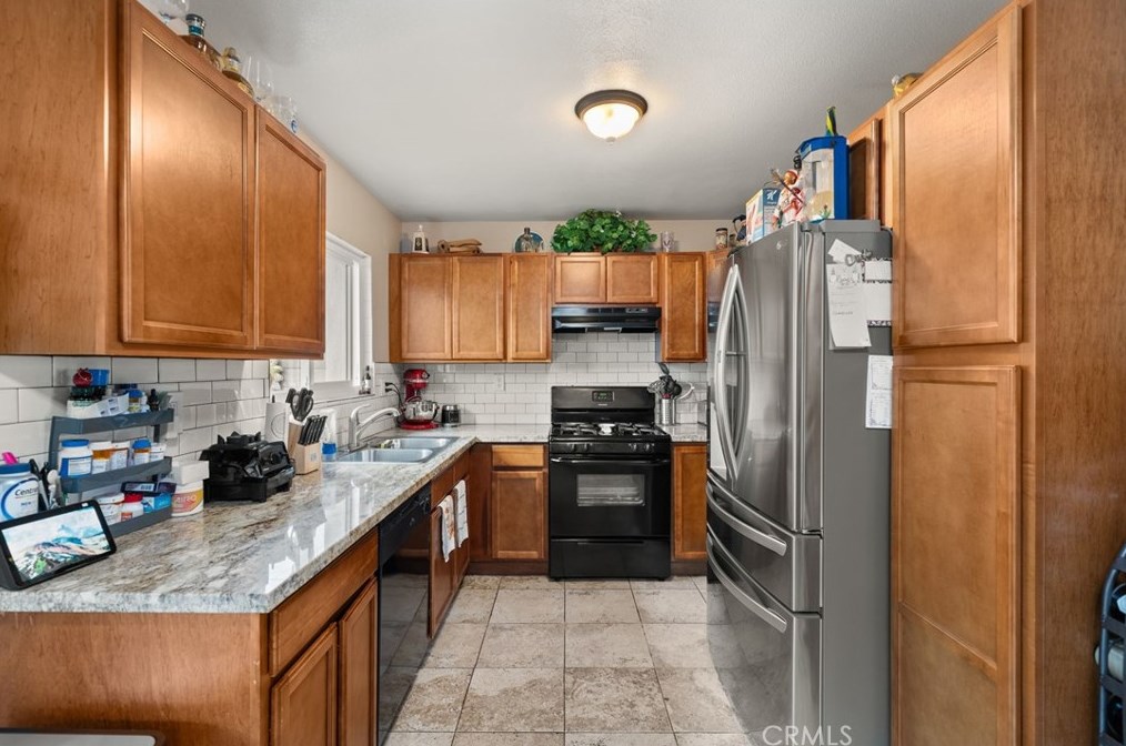 135 Ridgeway St, Anaheim CA  92804-1936 exterior