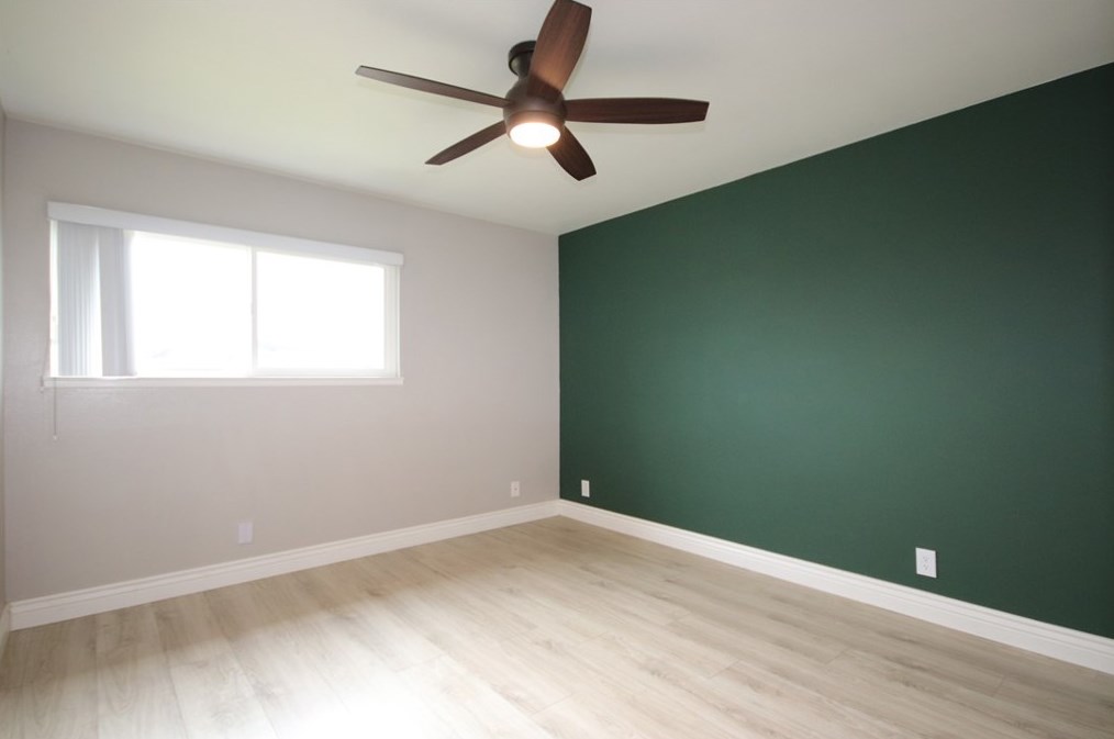 1944 Alexander St, Oxnard CA 93033-4011 exterior