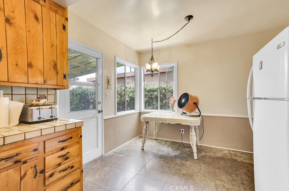 6207 Cleon Ave, North Hollywood CA  91606-2102 exterior