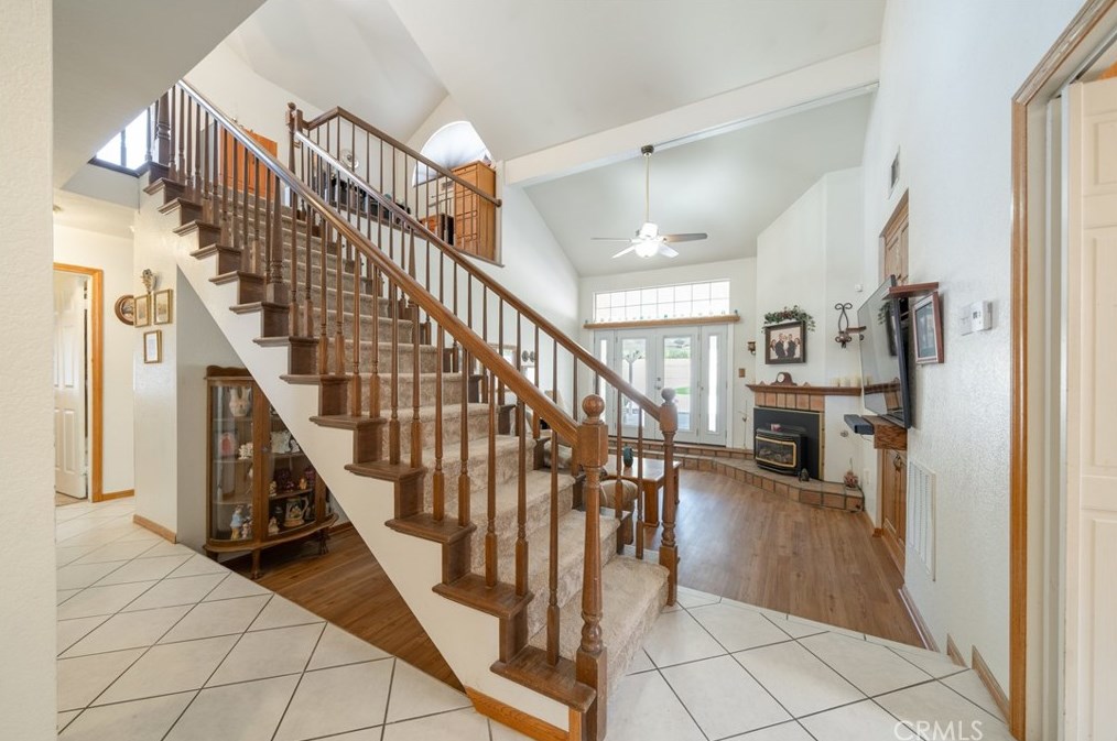 42419 61st St, Lancaster CA 93536-4517 exterior