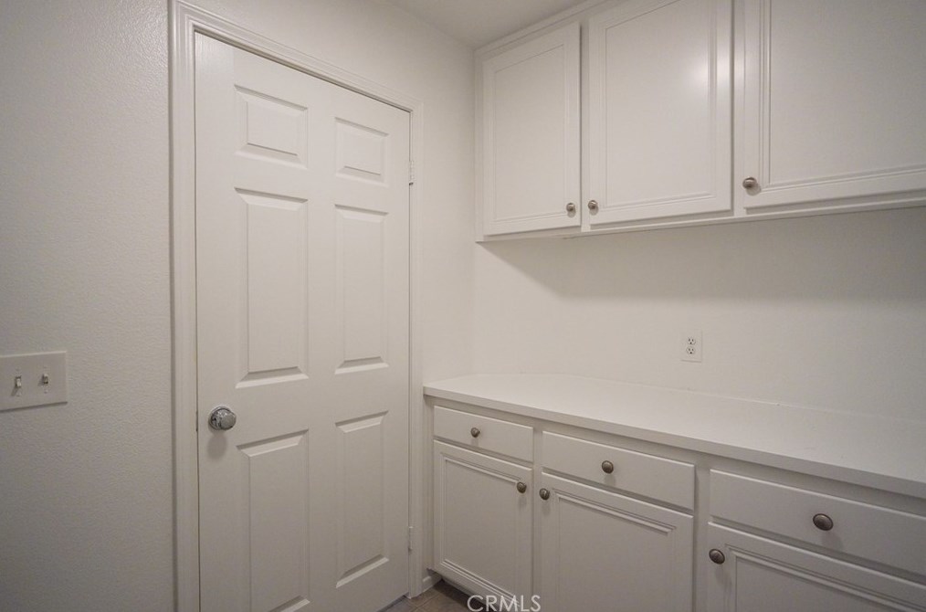 42333 Ridge View Dr, Lancaster CA 93536-7382 exterior