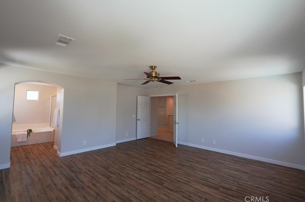 42333 Ridge View Dr, Lancaster CA 93536-7382 exterior