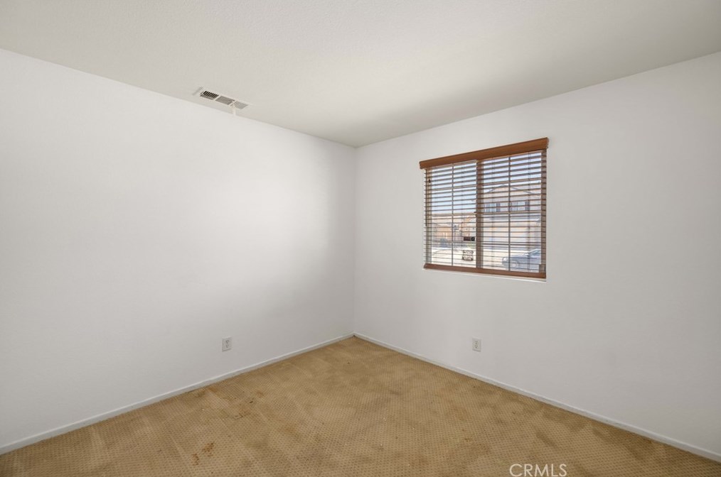 3213 James Ct, Lancaster CA  93535-6276 exterior