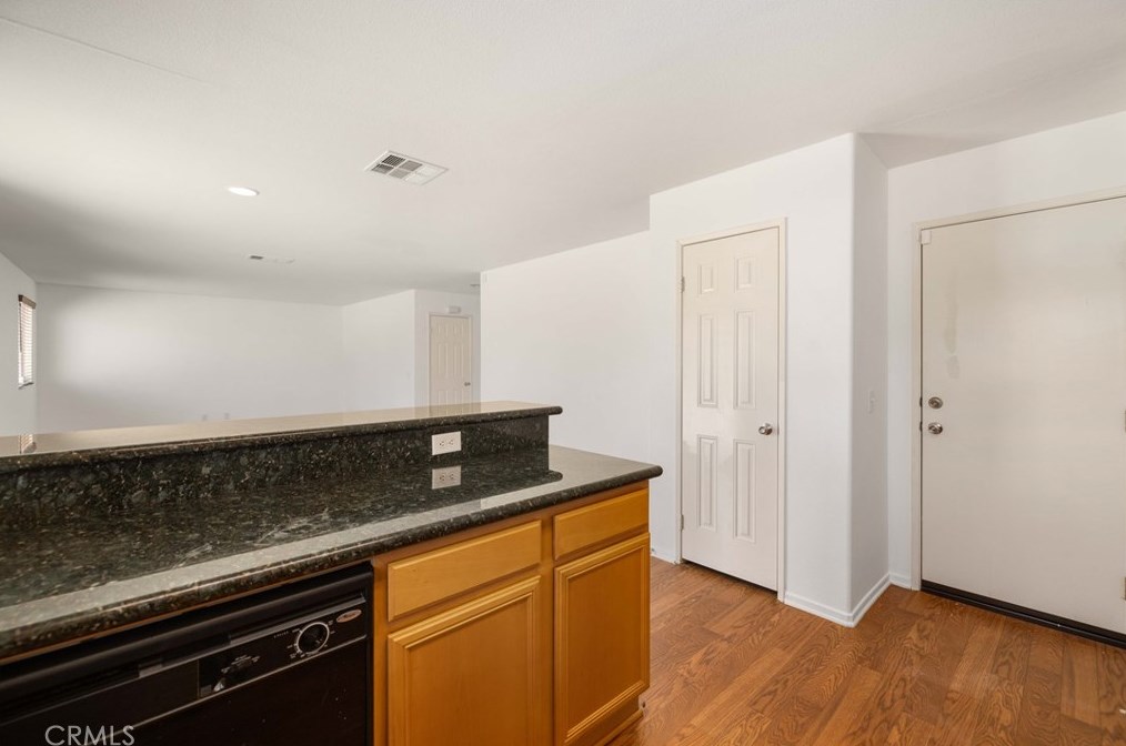 3213 James Ct, Lancaster CA  93535-6276 exterior