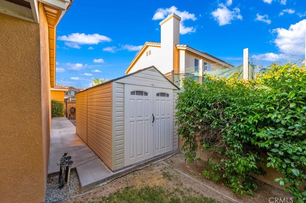 3714 Pondera St, Lancaster CA  93536-1448 exterior