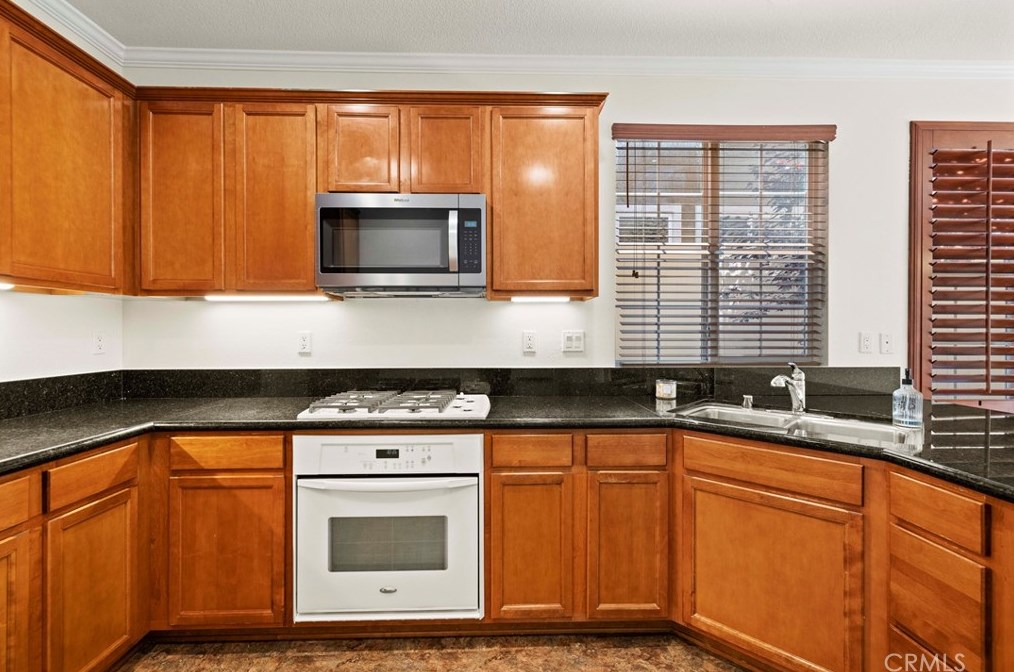 26010 Zaddison Ct, Santa Clarita CA  91350-8534 exterior