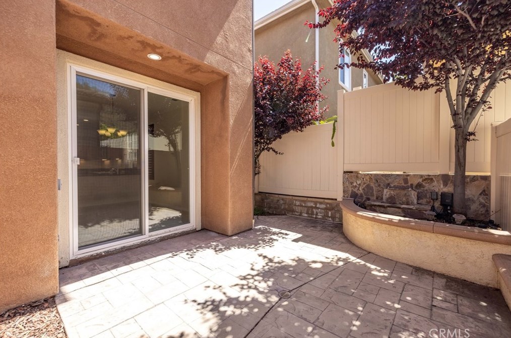 26010 Zaddison Ct, Santa Clarita CA  91350-8534 exterior