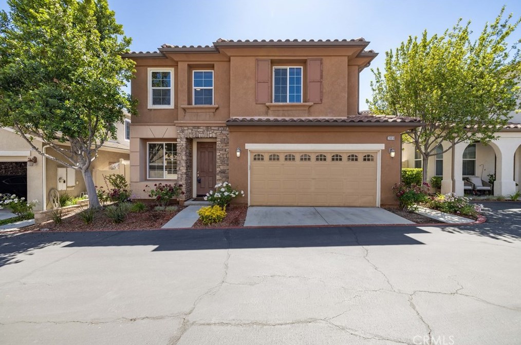 26010 Zaddison Ct, Santa Clarita CA  91350-8534 exterior