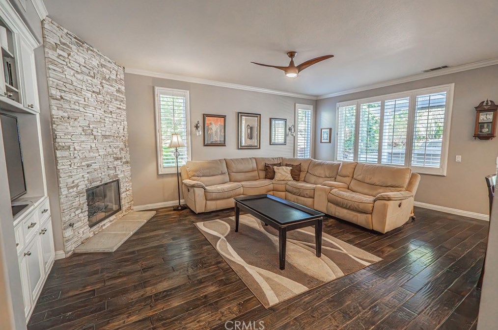 30425 Star Canyon Pl, Santa Clarita CA  91384-4714 exterior