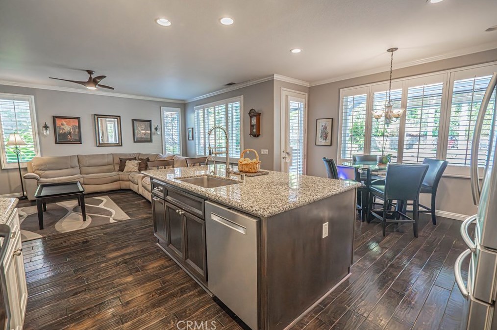 30425 Star Canyon Pl, Santa Clarita CA  91384-4714 exterior