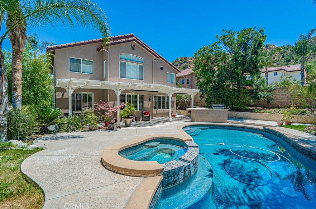 30425 Star Canyon Pl, Santa Clarita CA  91384-4714 exterior