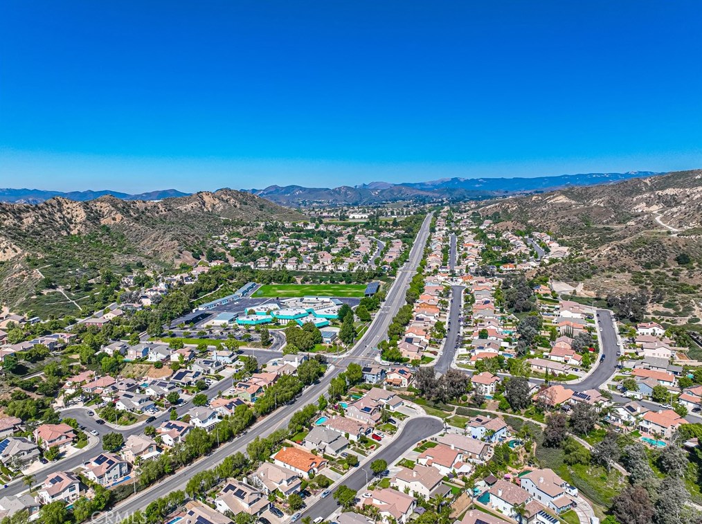 30425 Star Canyon Pl, Santa Clarita CA  91384-4714 exterior