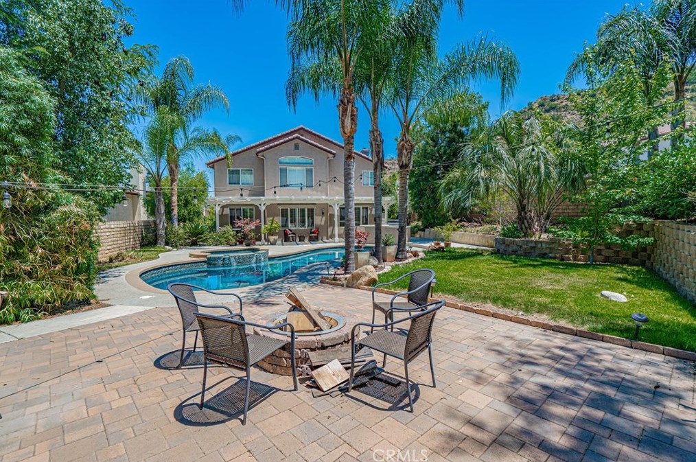 30425 Star Canyon Pl, Santa Clarita CA  91384-4714 exterior