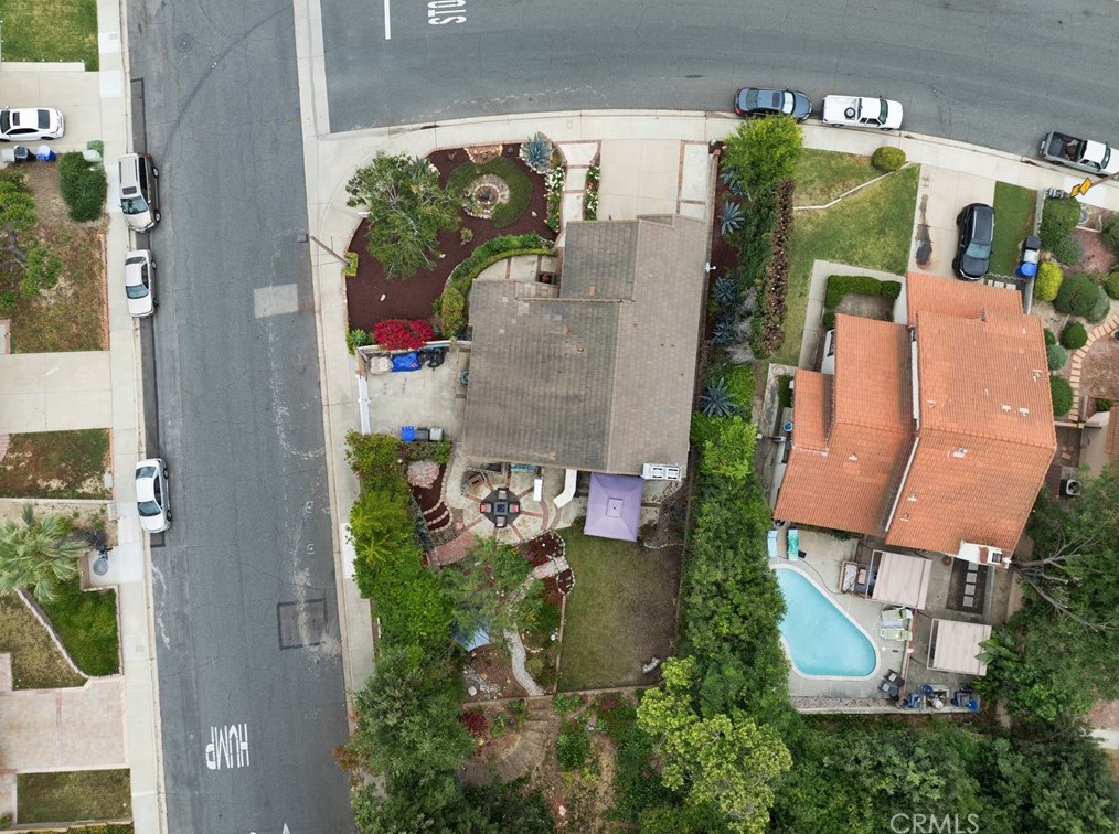 1 Rainbow Rdg Rd, Pomona CA  91766-4910 exterior