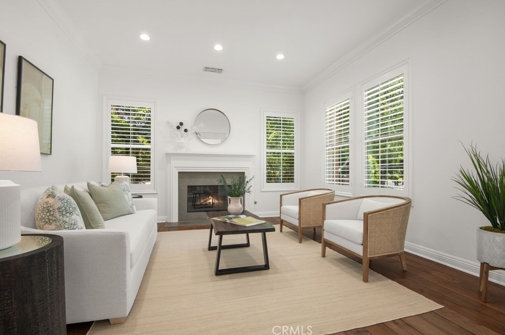 1314 Caitlyn Cir, Thousand Oaks CA 91361-5586 exterior