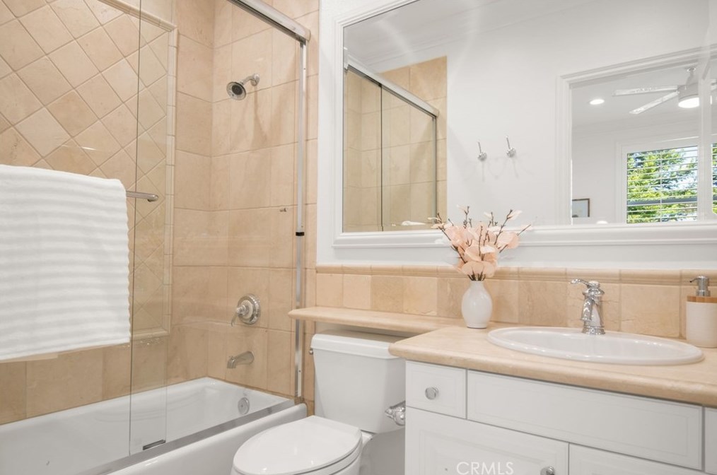 1314 Caitlyn Cir, Thousand Oaks CA 91361-5586 exterior