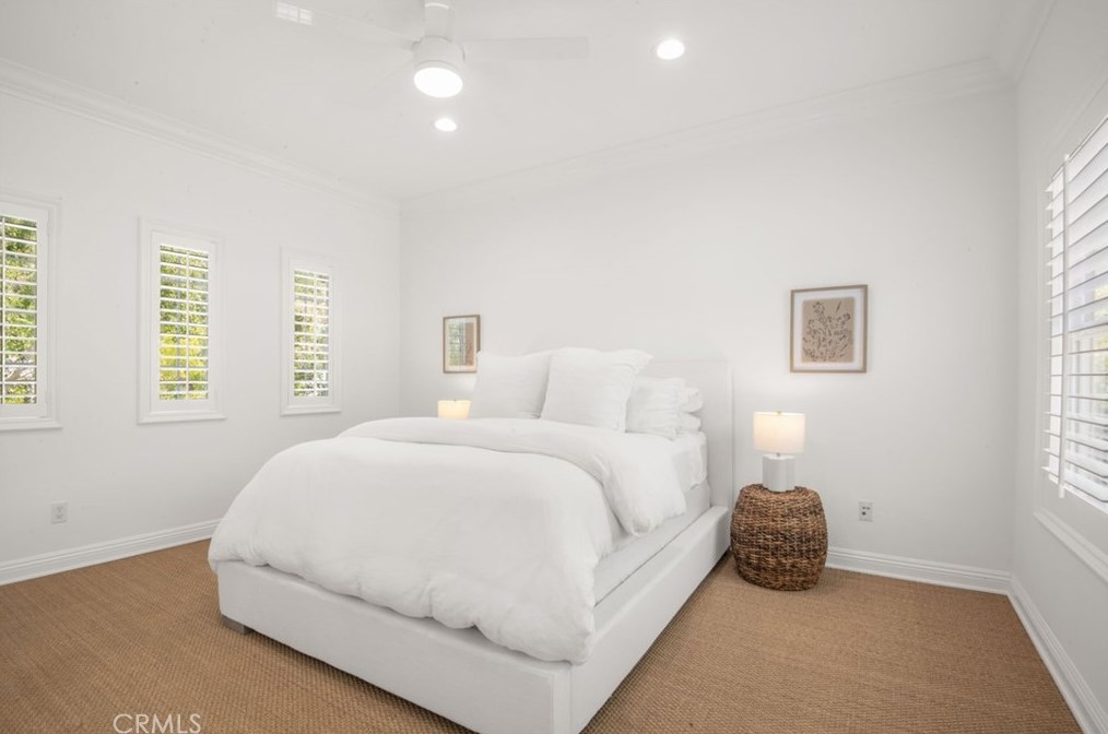 1314 Caitlyn Cir, Thousand Oaks CA 91361-5586 exterior