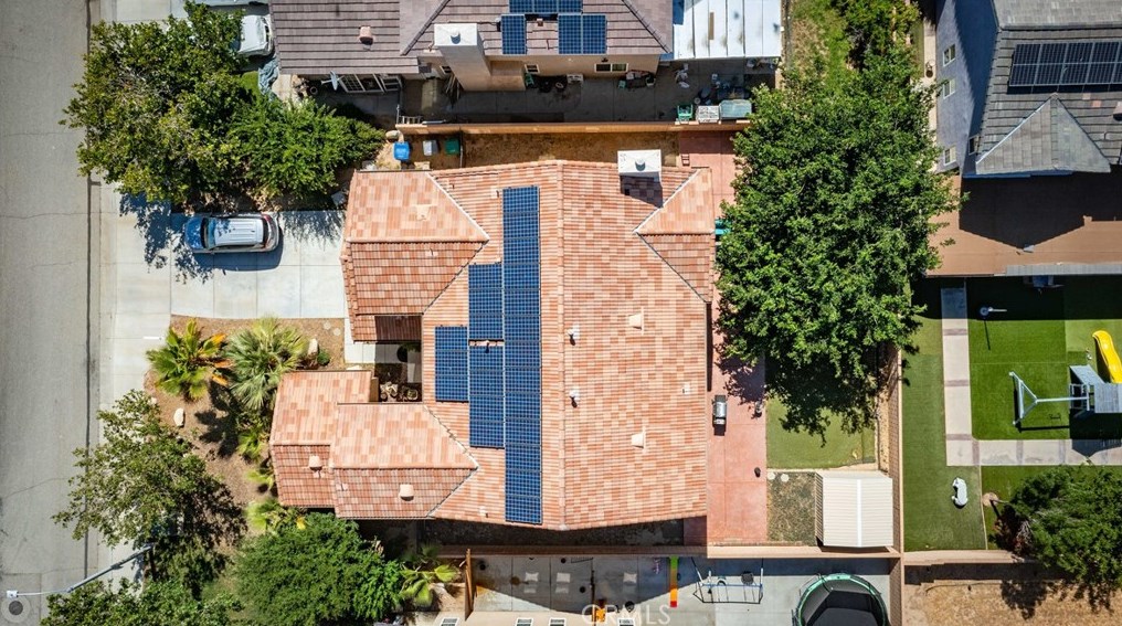 1223 Avenue, Lancaster CA  93535-6504 exterior