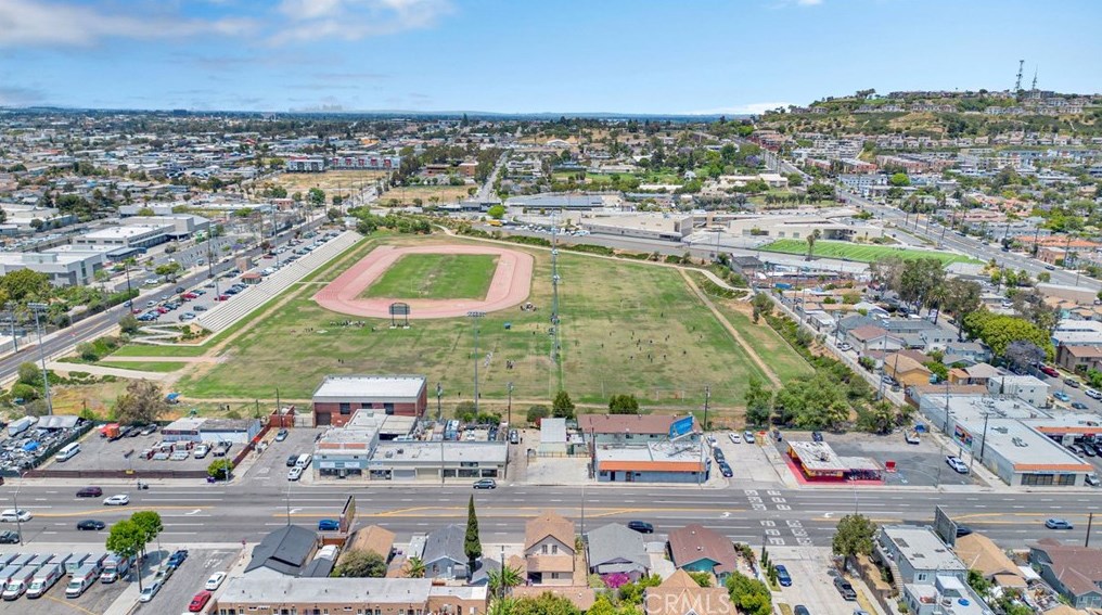 1732 Pacific Coast Hwy, Long Beach CA  90806-5830 exterior