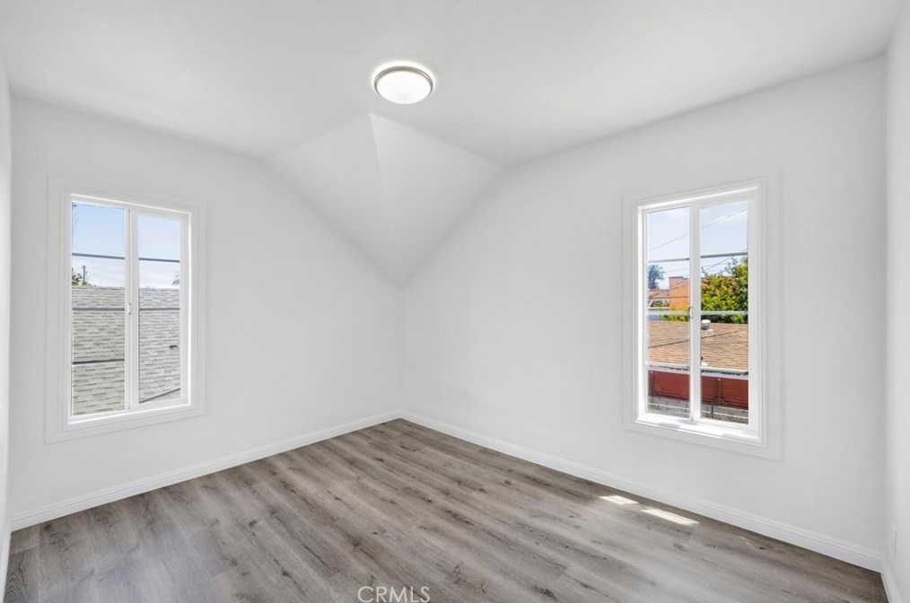 1732 Pacific Coast Hwy, Long Beach CA  90806-5830 exterior