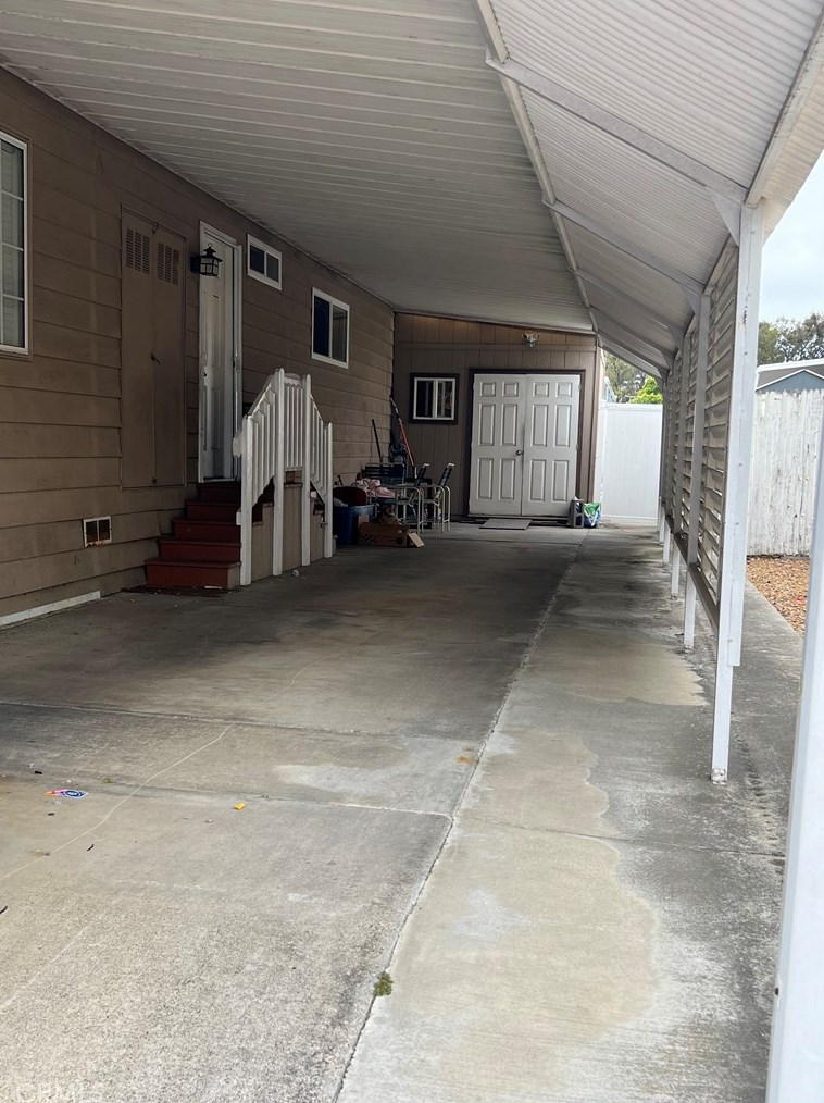 20701 Beach Blvd, Huntington Beach CA  92648-4908 exterior