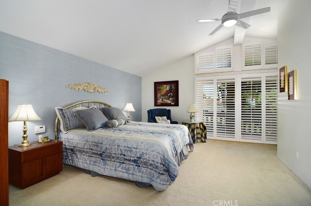 19542 Greenbriar Dr, Los Angeles CA  91356-5423 exterior