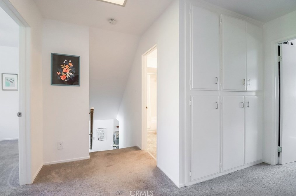 2506 Ciro Ave, Thousand Oaks CA 91360-1601 exterior