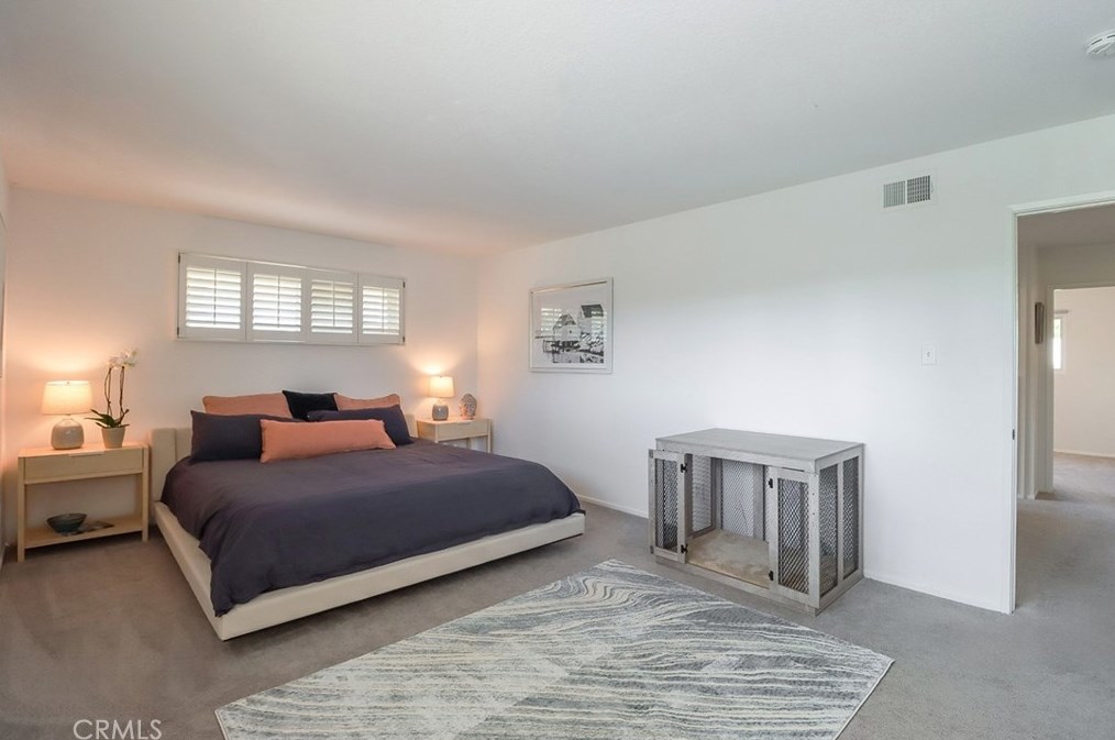 2506 Ciro Ave, Thousand Oaks CA 91360-1601 exterior