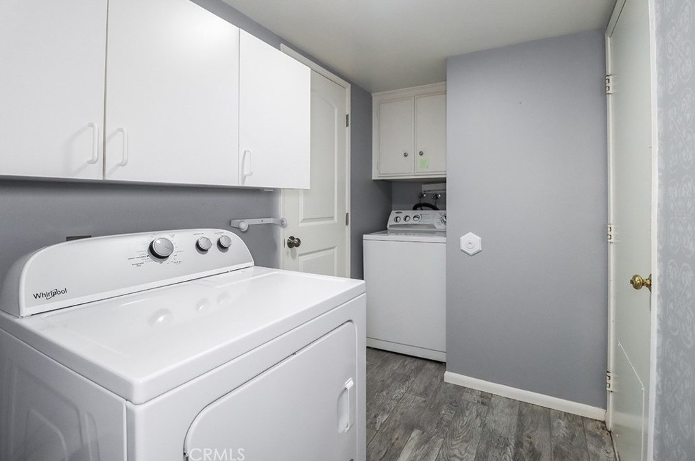 2506 Ciro Ave, Thousand Oaks CA 91360-1601 exterior