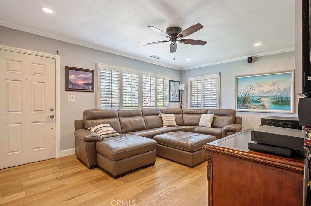 163 Flittner Cir, Thousand Oaks CA  91360-5903 exterior