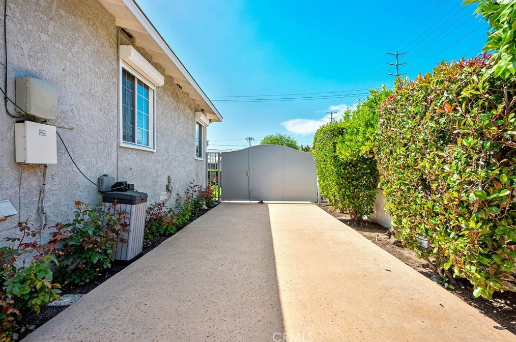 163 Flittner Cir, Thousand Oaks CA  91360-5903 exterior