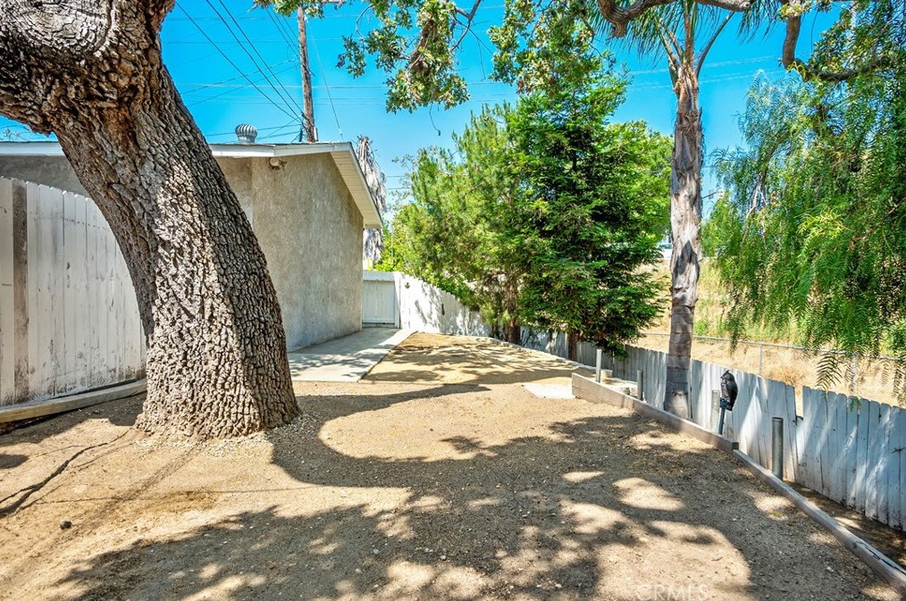 163 Flittner Cir, Thousand Oaks CA  91360-5903 exterior