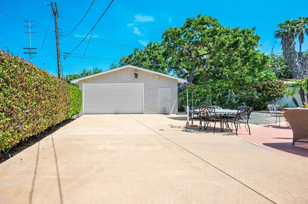 163 Flittner Cir, Thousand Oaks CA  91360-5903 exterior