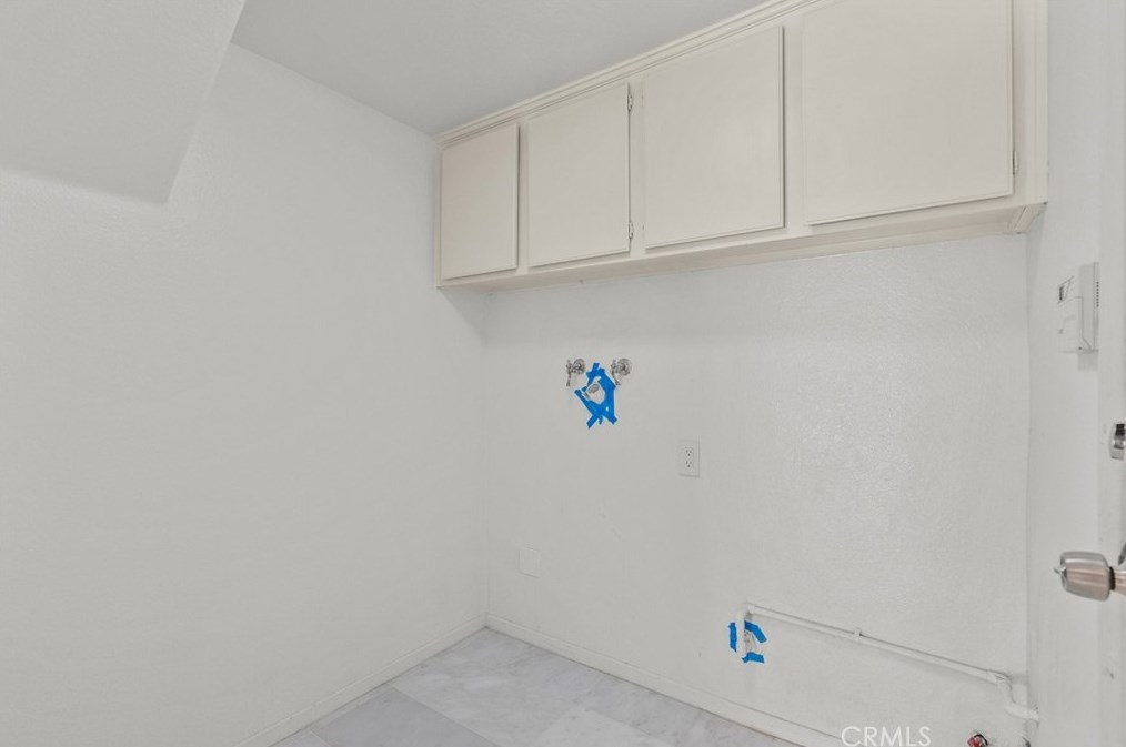 25507 Crockett Ln, Santa Clarita CA  91381-1633 exterior