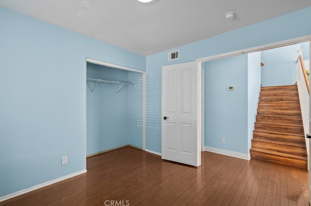 25507 Crockett Ln, Santa Clarita CA  91381-1633 exterior