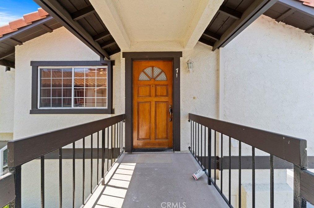 5604 Las Virgenes Rd, Calabasas CA 91302-3418 exterior