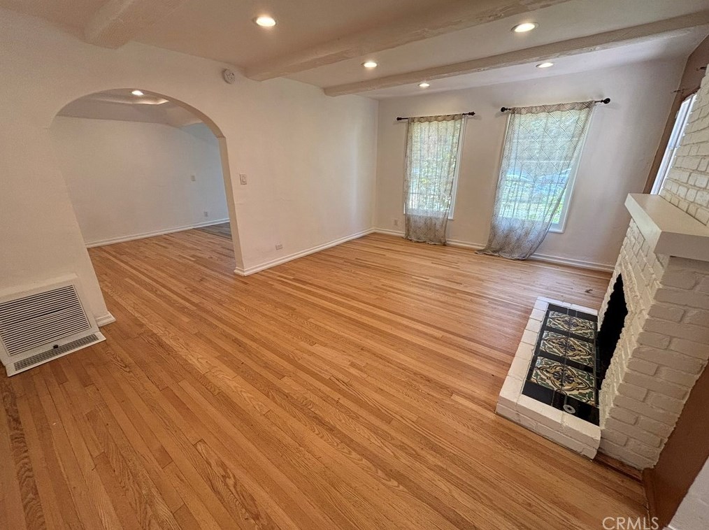 1820 Midvale Ave, Los Angeles CA  90025-4508 exterior