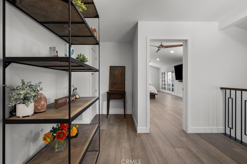 23229 8th St, Santa Clarita CA  91321-2601 exterior