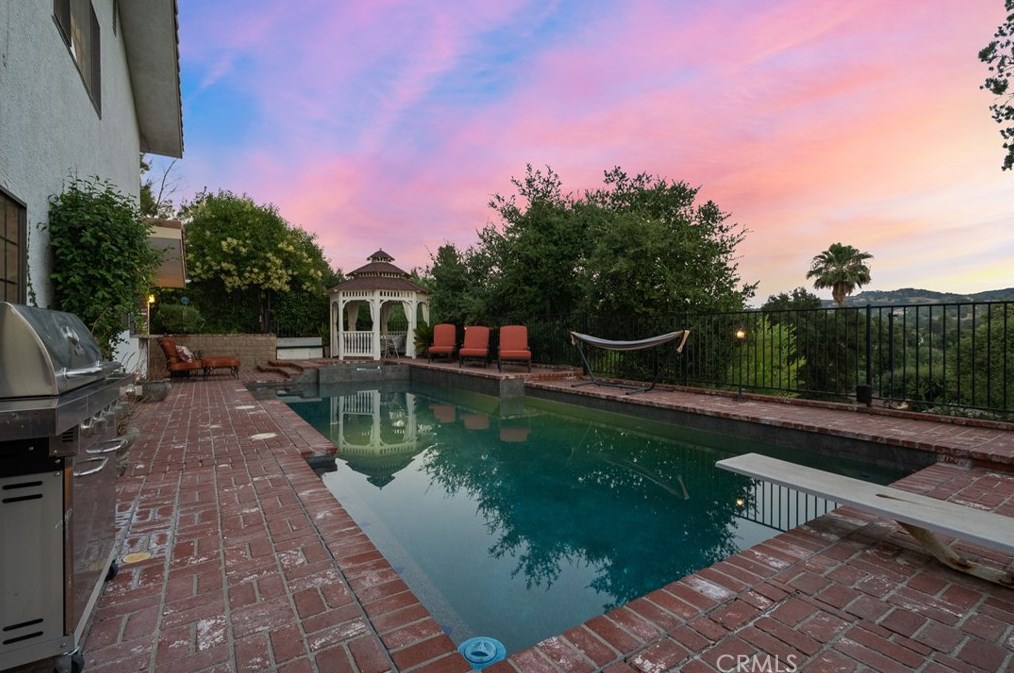 23229 8th St, Santa Clarita CA  91321-2601 exterior