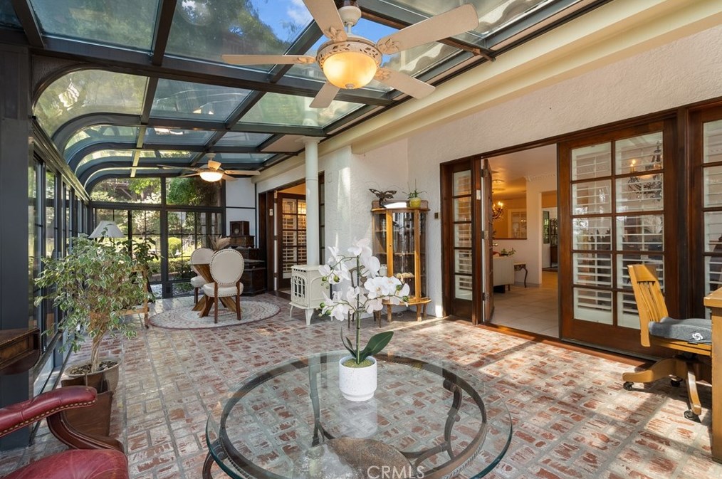 23229 8th St, Santa Clarita CA  91321-2601 exterior