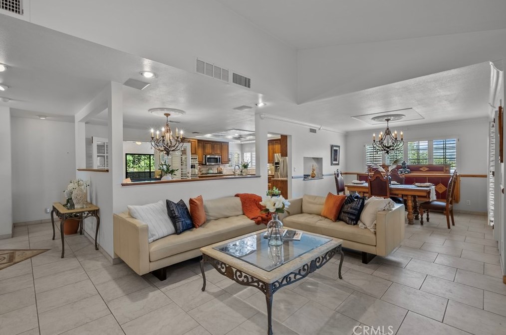 23229 8th St, Santa Clarita CA  91321-2601 exterior