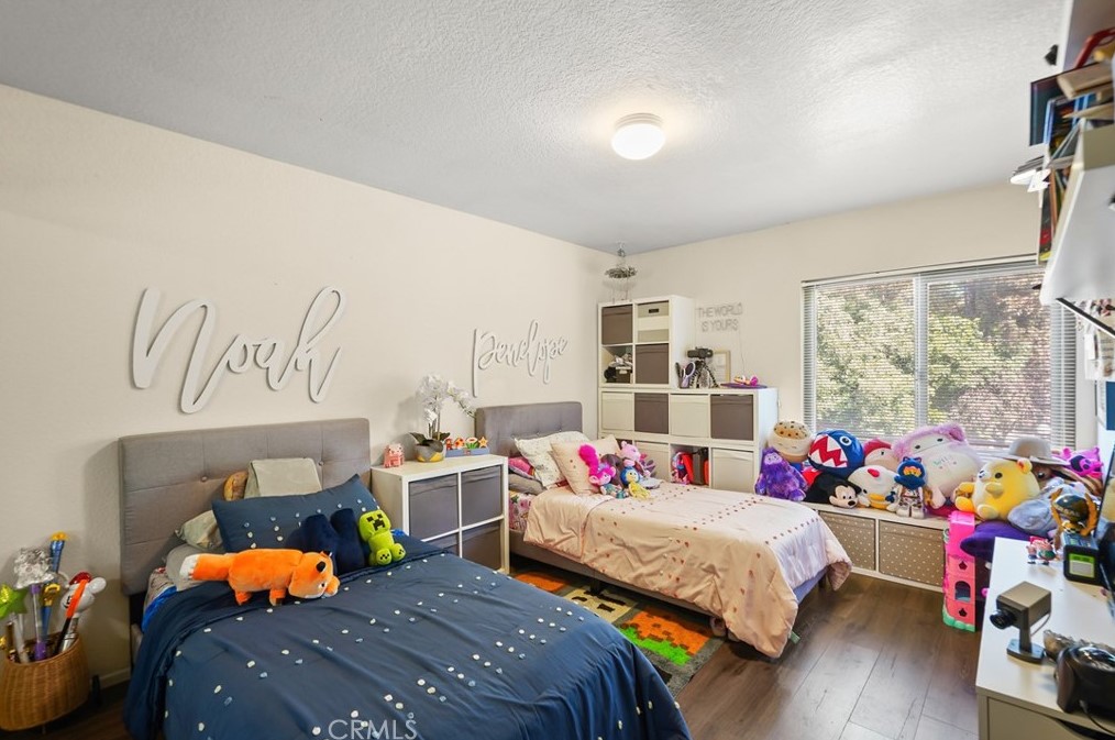 71 Oak Clf Dr, Pomona CA 91766-4858 exterior