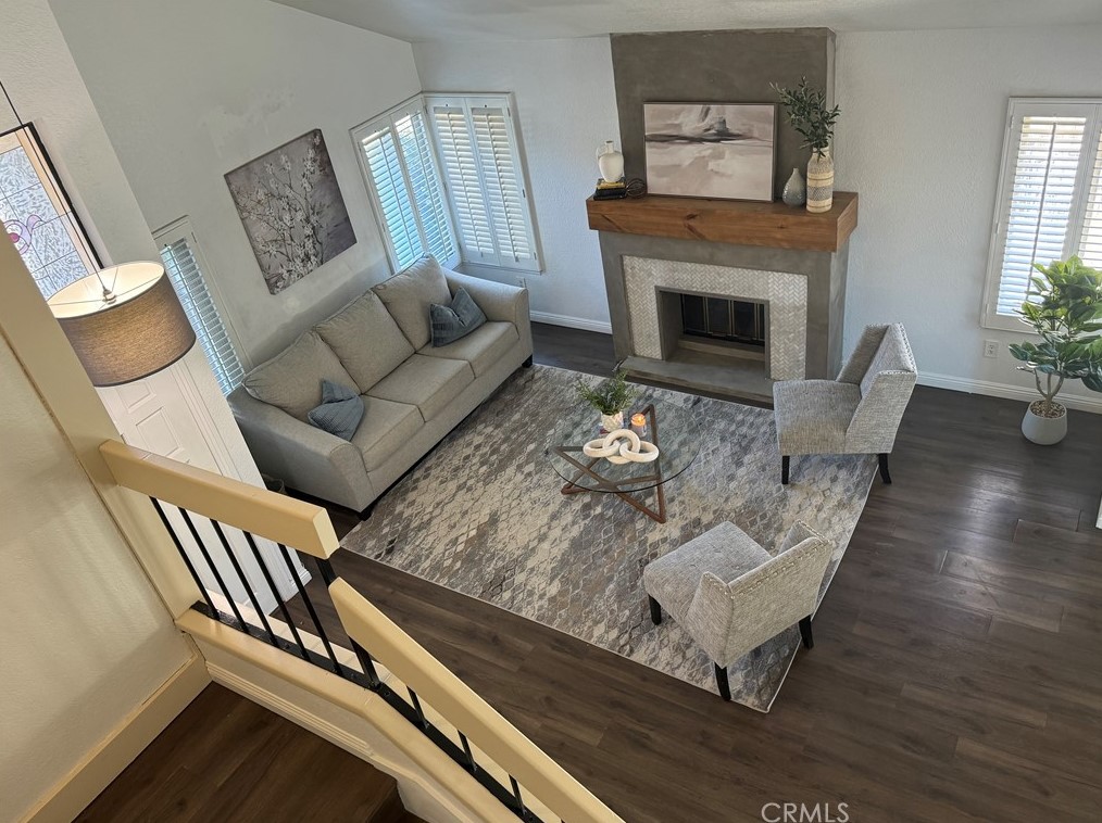 71 Oak Clf Dr, Pomona CA 91766-4858 exterior