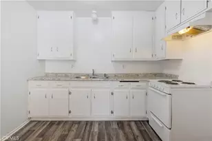 8421 Lindley Ave, Northridge, CA 91325 - Photo 5
