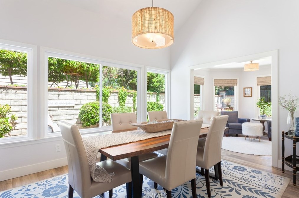 26430 Emerald Dove Dr, Santa Clarita CA  91355-3514 exterior
