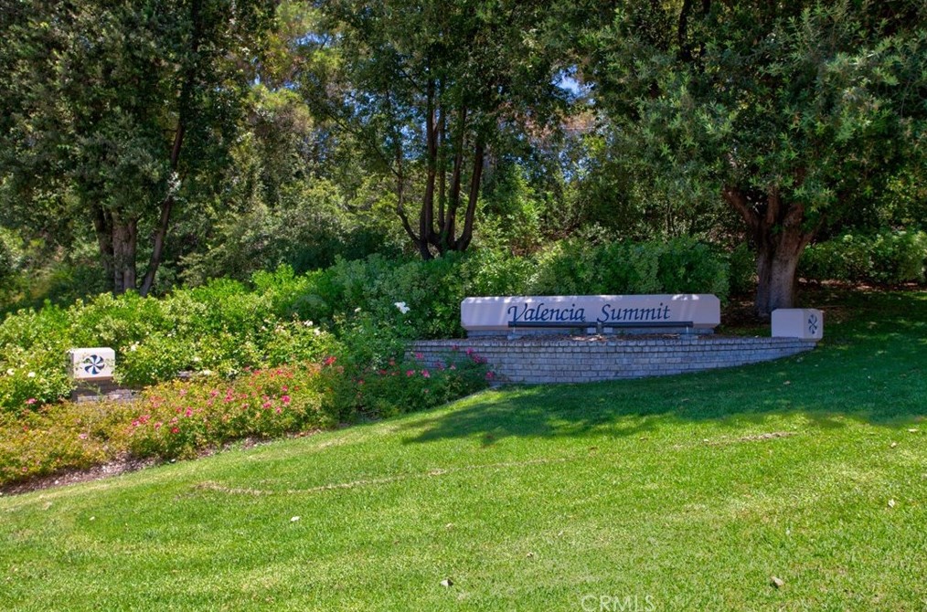 26430 Emerald Dove Dr, Santa Clarita CA  91355-3514 exterior