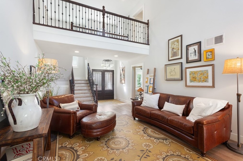 26430 Emerald Dove Dr, Santa Clarita CA  91355-3514 exterior