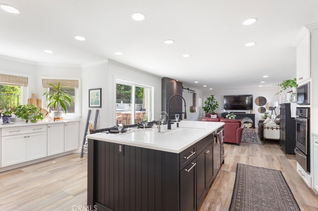 26430 Emerald Dove Dr, Santa Clarita CA  91355-3514 exterior